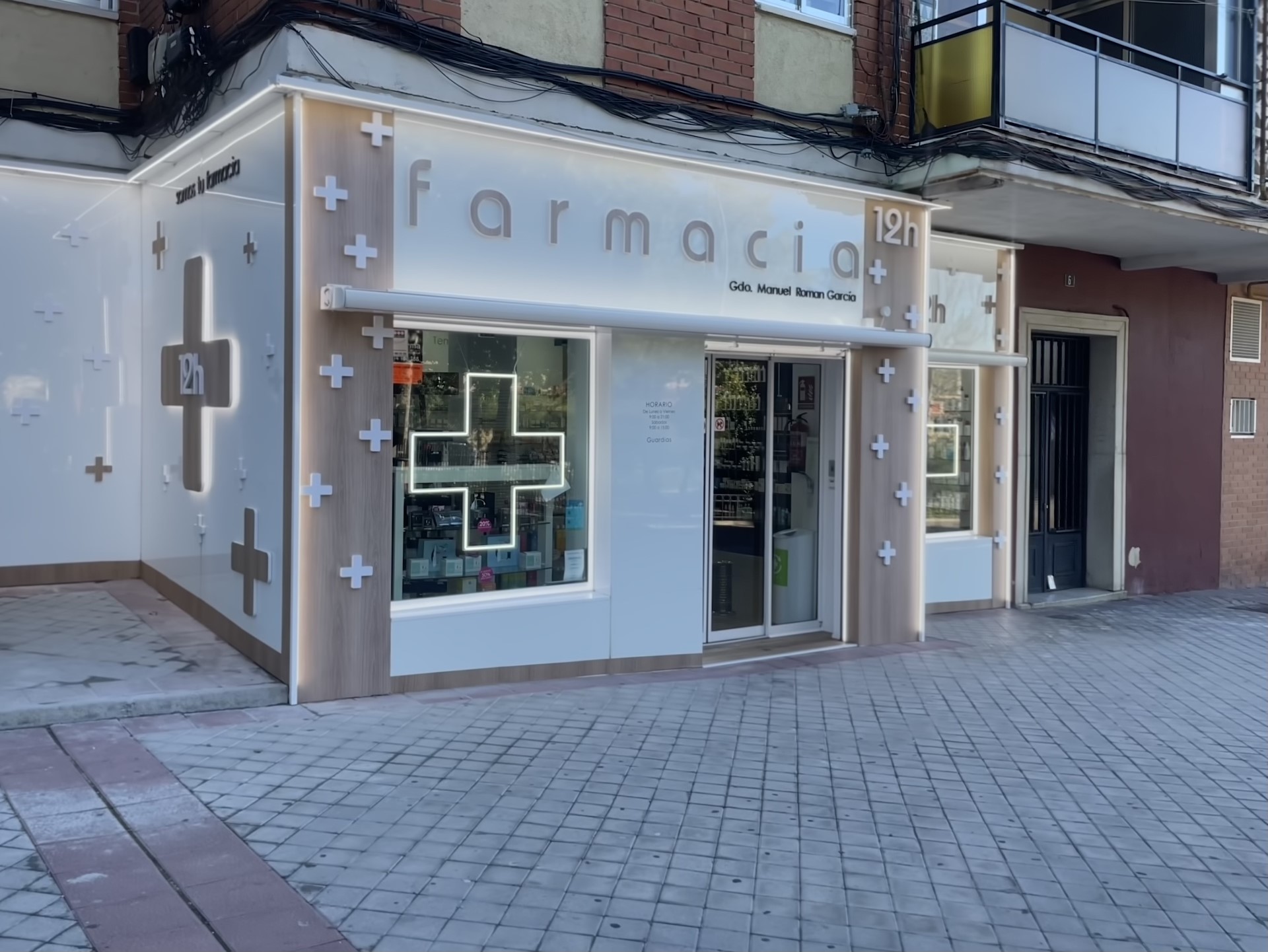 Farmacia Islas Británicas, un equipo preparado para ayudarte